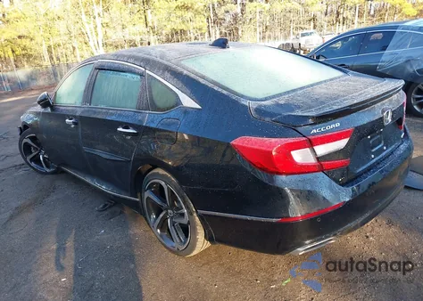 2018 Honda Accord Touring z USA, uszkodzony, nr VIN 1HGCV1F92JA103170